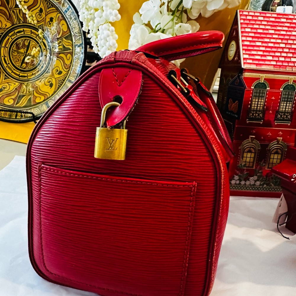 Louis Vuitton Red Epi Leather Handbag - Picture 4 of 16
